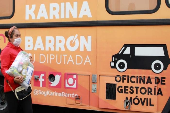 Dona Karina BarrÃ³n su sueldo en Despensas para afectados por Pandemia