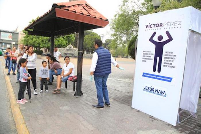 Diputados del PAN instalan cabina de sanitizaciÃ³n en Santa Catarina