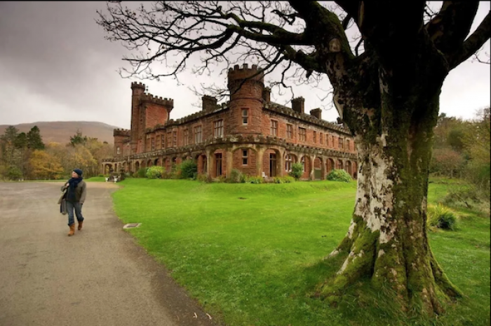 Ponen a la venta por menos de 2 mil dólares un castillo en Escocia