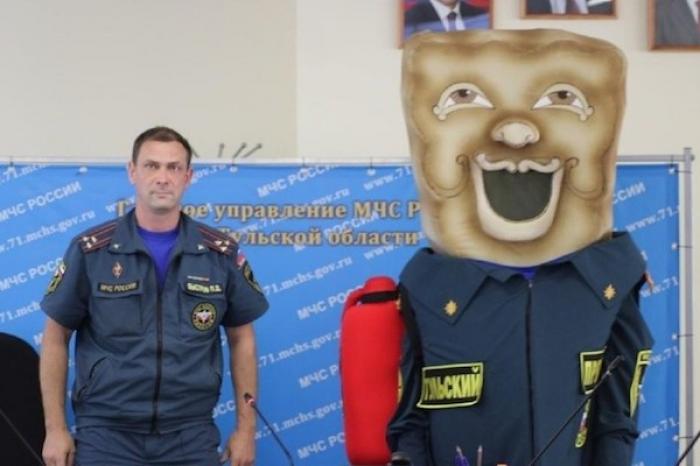 La nueva imagen de un equipo de rescate en Rusia causa hilaridad en redes sociales