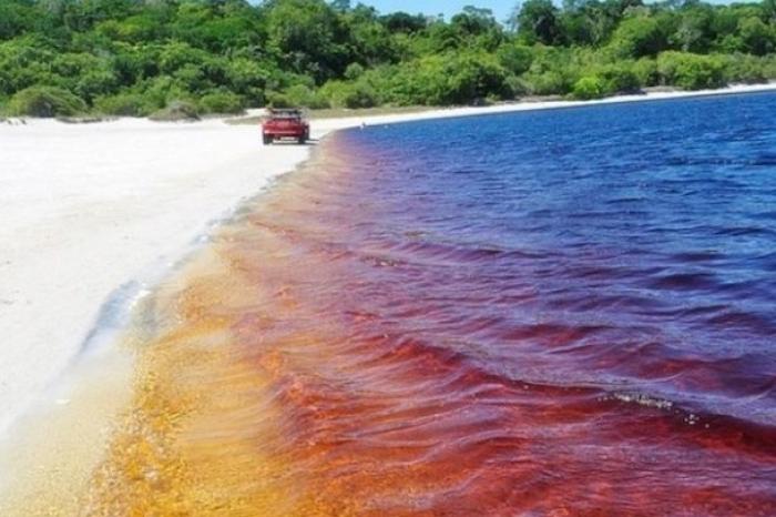 Sorprende color de agua en Brasil