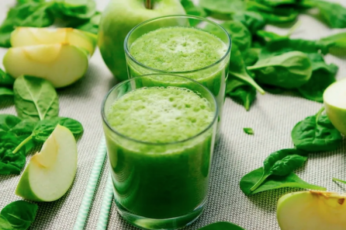 Hinchazón abdominal: 2 jugos para desinflamar el vientre 