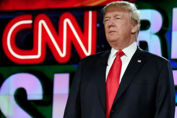 Trump demanda a la CNN por difamación; exige 475 millones de dólares