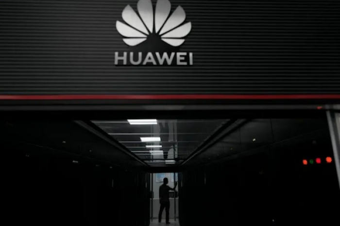 Estados Unidos prohíbe la venta de equipos de ZTE y Huawei