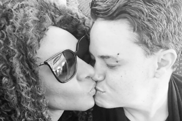 Ya se casó M´Balia de OV7 con su novio trans