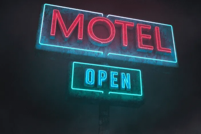 Motel amenaza con subir video de clientes que robaron sábanas