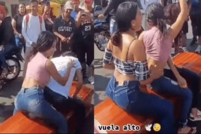 Mujeres bailan perreo a su amiga muerta en ataúd