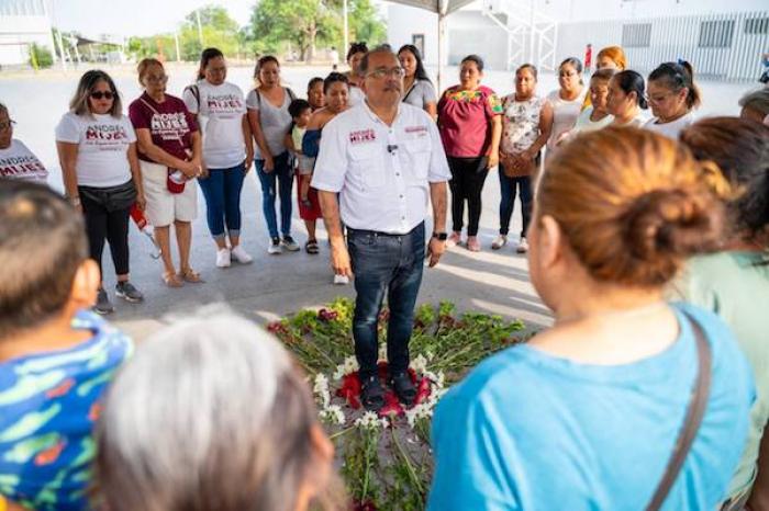 Andrés Mijes se compromete a fortalecer a la comunidad indígena de Escobedo
