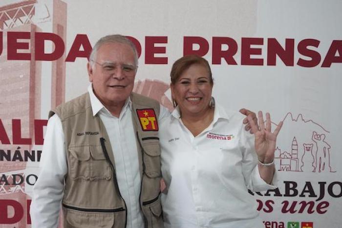 Judith Díaz y Waldo Fernández se compromete