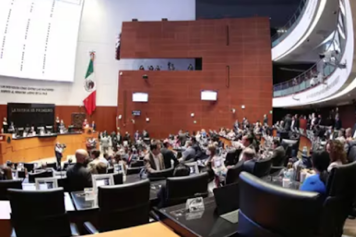 Senado de México aprueba reforma para otorga