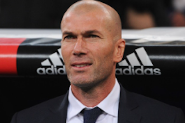 Zinedine Zidane, cerca de dirigir al Bayern Múnich para la próxima temporada