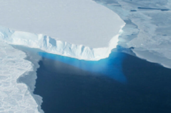 Equipo de científicos chinos descubre 46 lagos subglaciales en la Antártida
