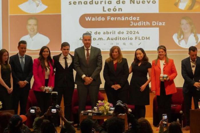 Comparten Waldo Fernández y Judith Díaz propuestas con estudiantes de derecho 