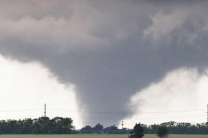 Niño de 9 años se convierte en héroe durante devastador tornado en Oklahoma