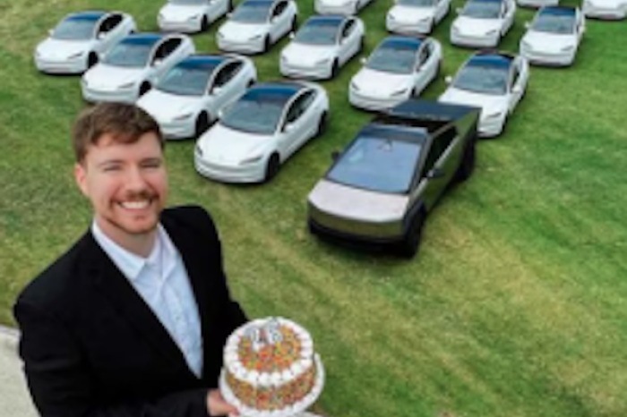 MrBeast celebra su cumpleaños regalando 26 autos Tesla a sus seguidores
