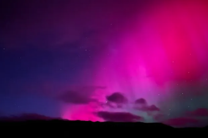 Intensa tormenta solar desencadena espectáculo de auroras boreales