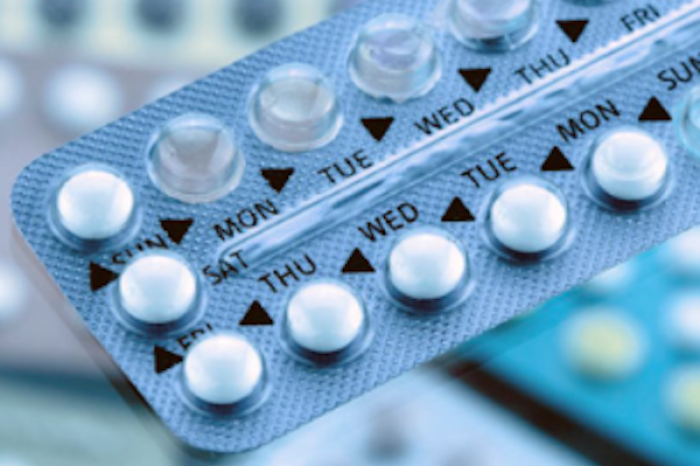 Mujer sobrevive a complicaciones médicas tras tomar píldora anticonceptiva incorrecta
