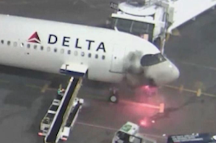 Incendio a bordo: Avión de Delta estalla en 
