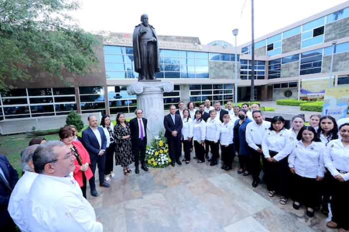UANL rinde homenaje a Alfonso Reyes en el 135 aniversario de su natalicio