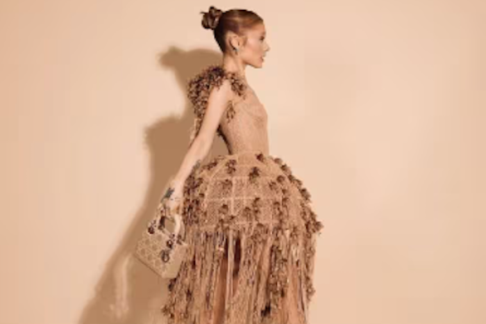 El vestido de Ariana Grande que requirió 3,800 horas de trabajo      