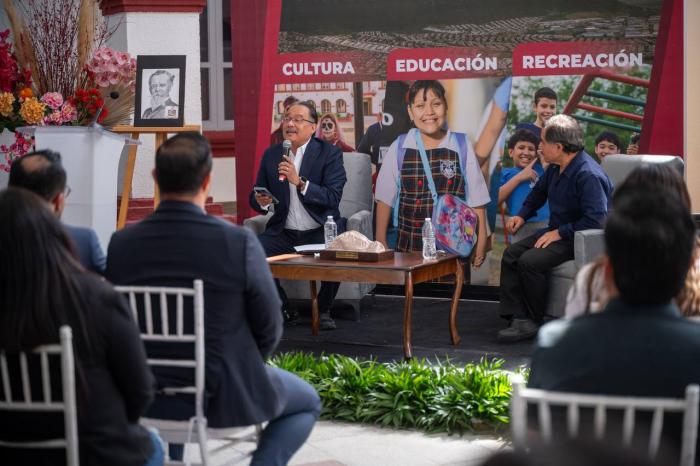 Honra municipio a general Mariano Escobedo, Destacan legado con conferencia magistral 
