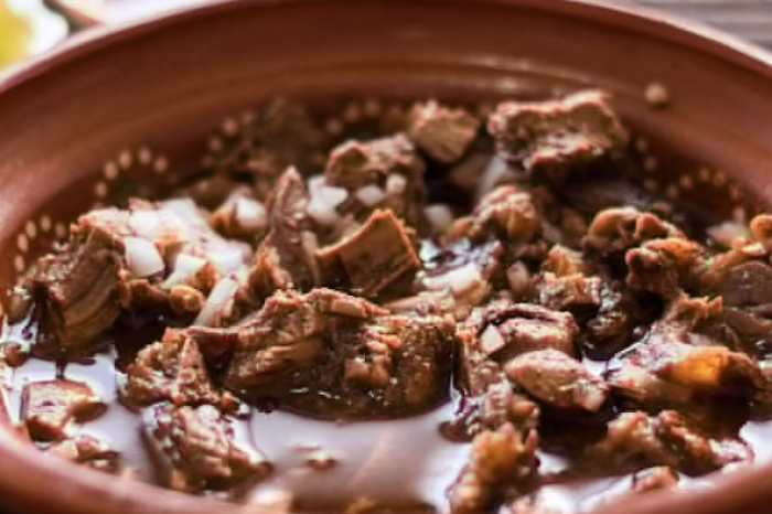 ¿Cuántas calorías tienen los taco de birria? 