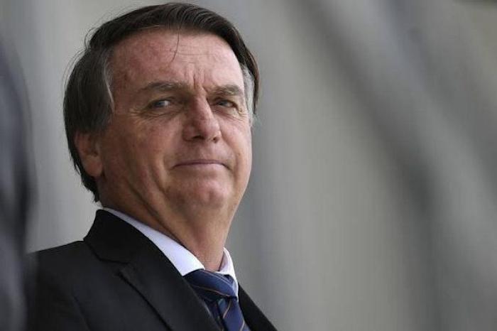 Jair Bolsonaro es trasladado a cuidados semi-