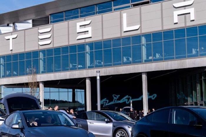 ¿Tesla busca reemplazar a Elon Musk como CEO