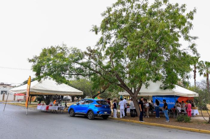 Instalan módulo de vacunación Drive Thru en
