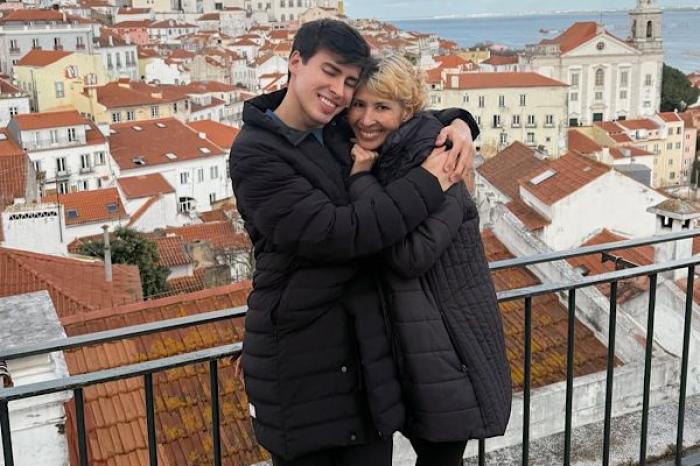 “La Divaza” se despide de su madre tras d