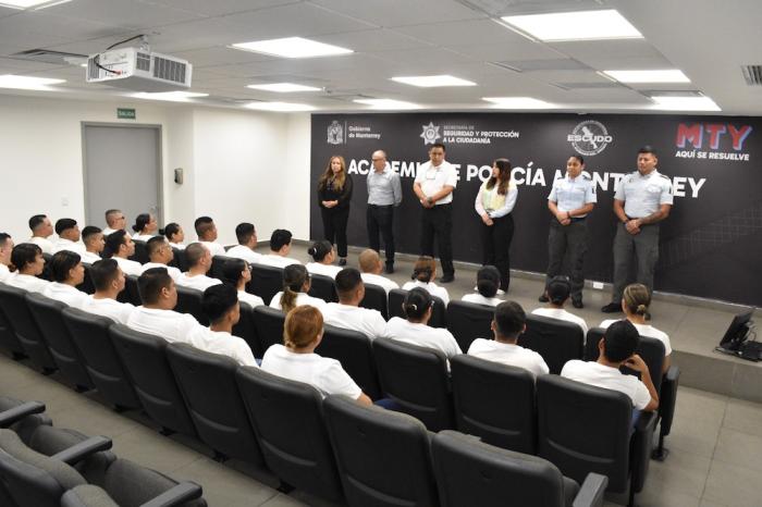 Ingresan 34 nuevos cadetes a la Academia de Monterrey