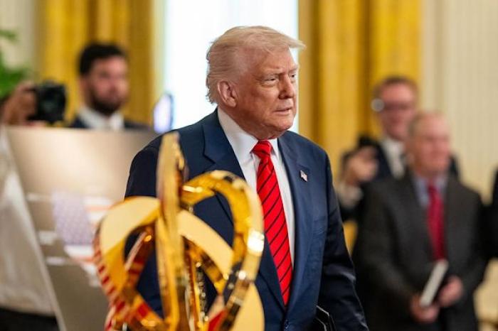 Donald Trump celebra elección del Papa León