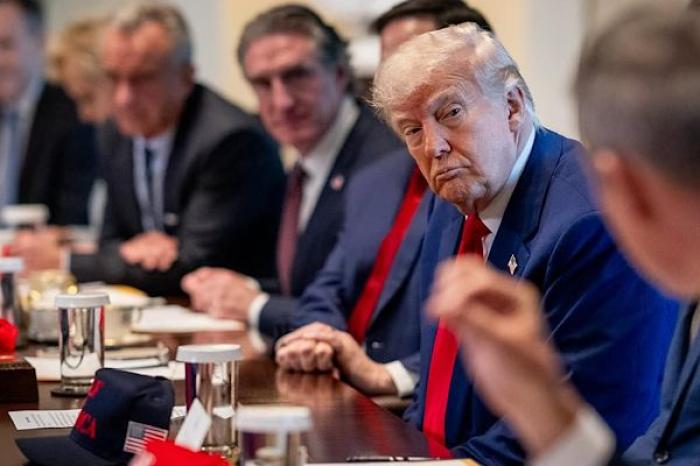 Trump anuncia reducción de aranceles a China