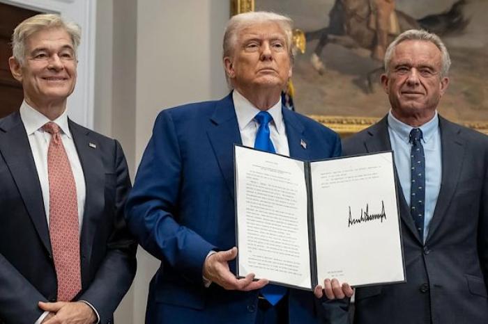  Trump ordena a farmacéuticas reducir preci