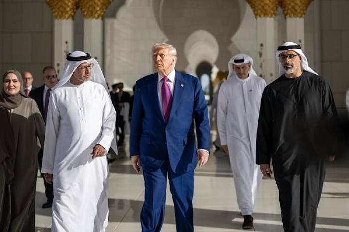 Trump anuncia inversión millonaria de Qatar 