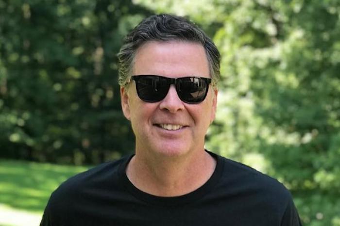 Investigación federal contra James Comey por