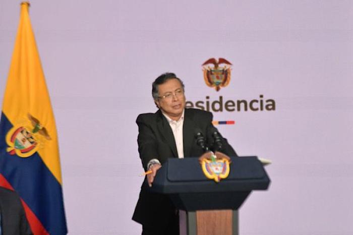 Petro responde a EU por veto a empresas chinas: “Mi deber es garantizar transparencia”