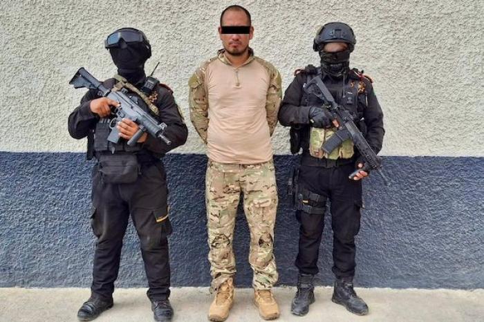 Arrestan a hombre armado en Los Ramones