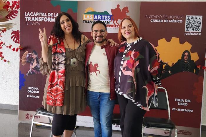 Yvonne Garza  y Regina Orozco  invitan al fes