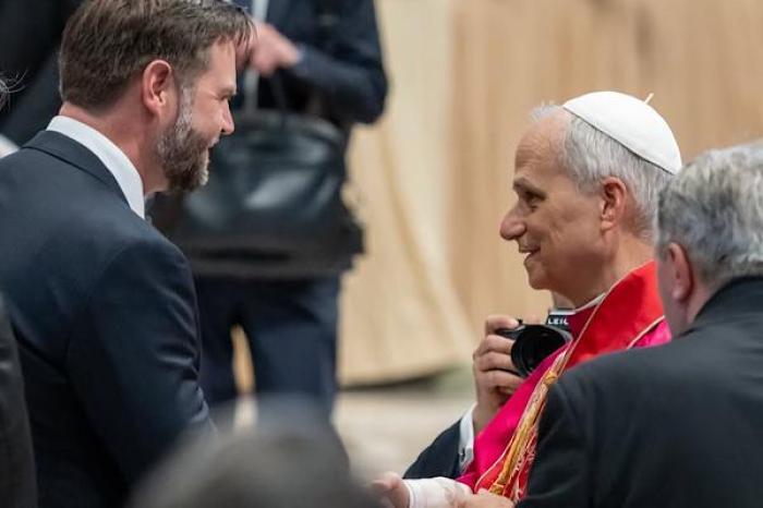 El Papa León XIV y el vicepresidente J.D. Va