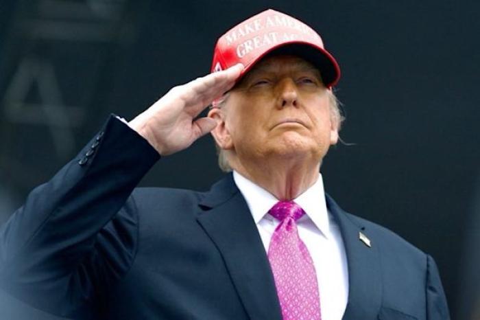 Trump intensifica presión sobre Harvard por no entregar datos de estudiantes extranjeros