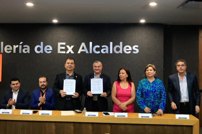 Brinda Guadalupe certeza jurídica a vecinos 