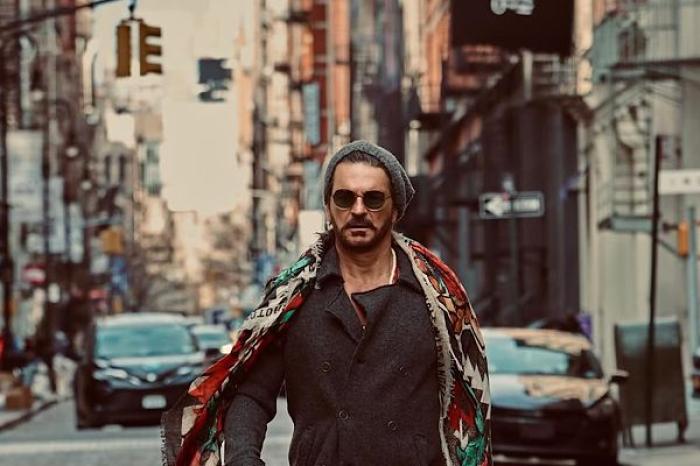 Ricardo Arjona gana demanda a compañía auto