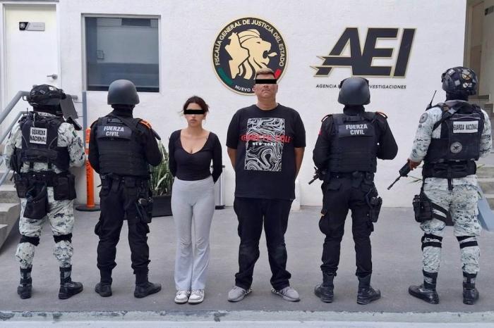 Detienen a pareja de presuntos generadores de violencia, en Monterrey