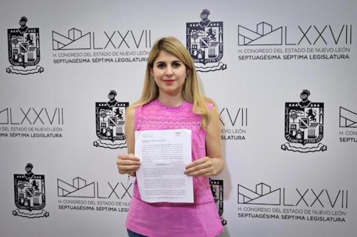Melisa Peña propone castigar abandono de men