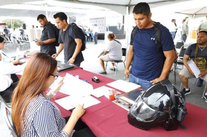 Arranca Escobedo campaña para regularizar mo