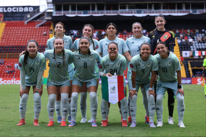 México golea a Costa Rica y se mete en la fi