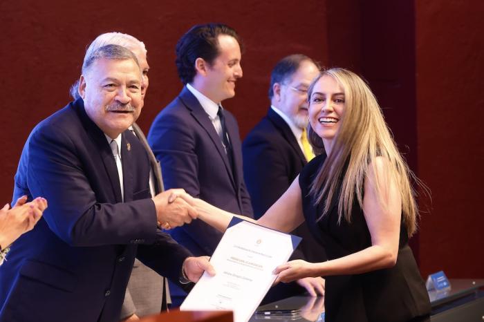 Premia UANL creatividad e innovación de sus 