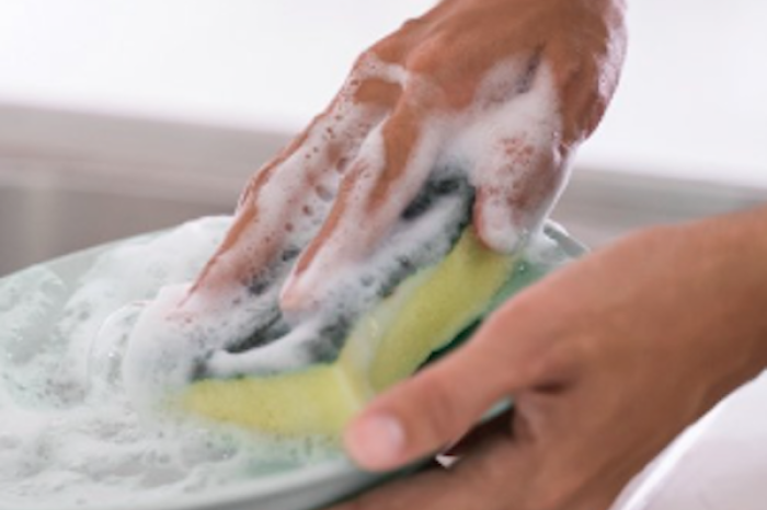 Las esponjas de cocina: aliadas en la limpiez