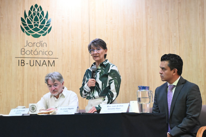 Etiqueta chinampera impulsa conservación del axolote mexicano en campaña ADOPTAXOLOT 2024-2025